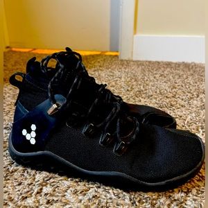 Vivo barefoot hiking boot